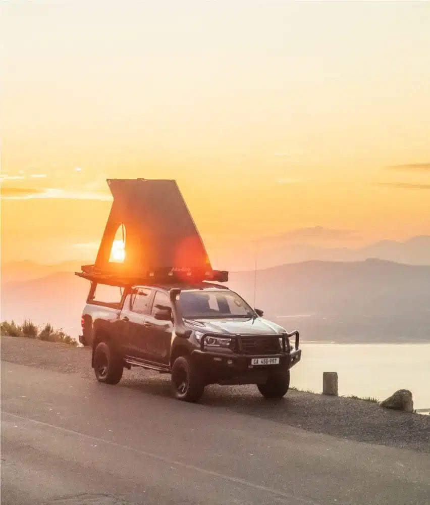 Premium Hard Shell Rooftop Tent – Aluminium Pop‑Up | Built-In Cargo Rails