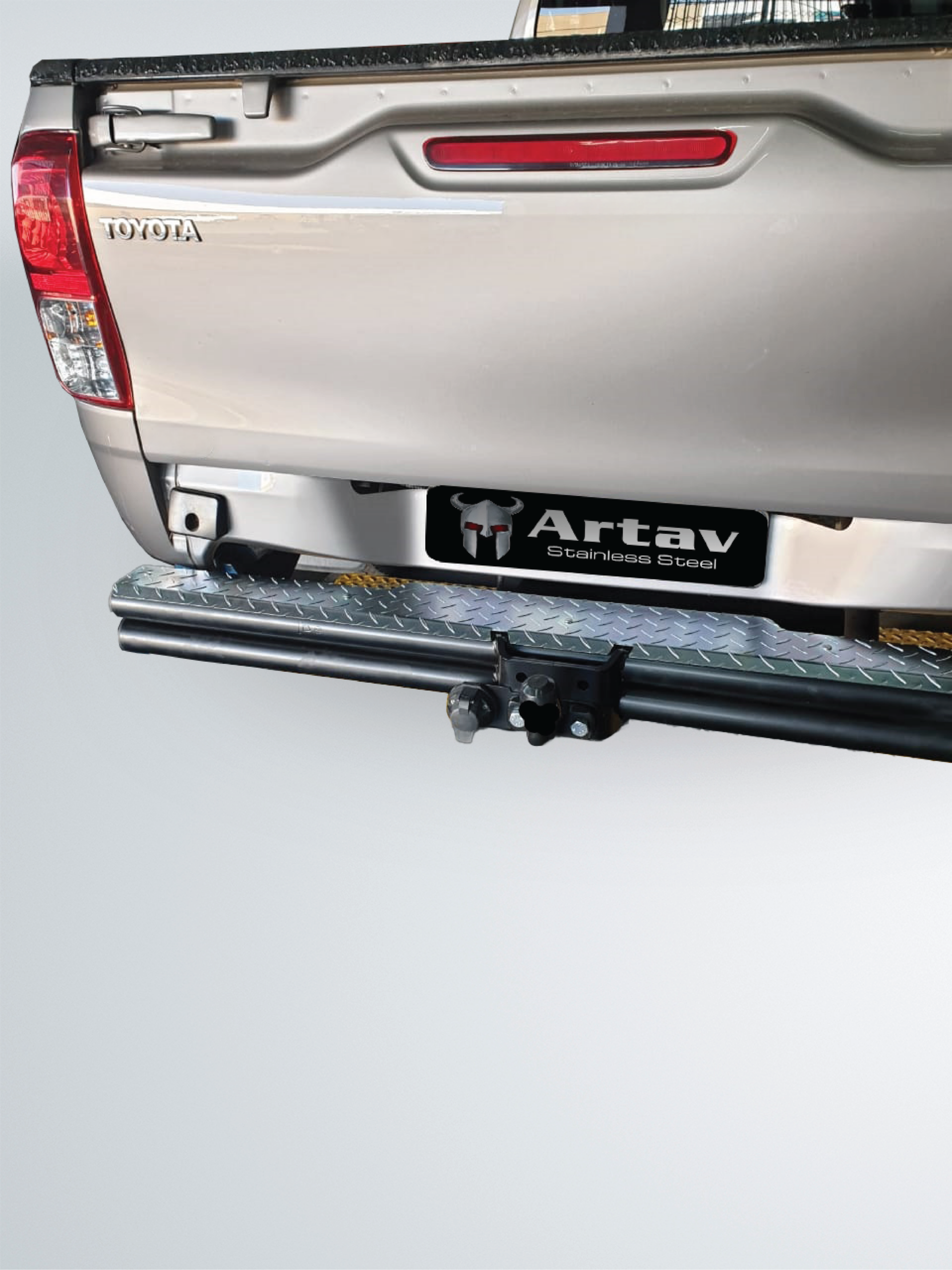 Artav Toyota Hilux Step Towbar