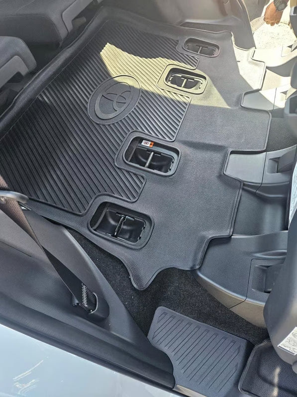 Toyota Land Cruiser Prado 250 Heavy Duty Rubber Floor Mats – Moulded Full Set