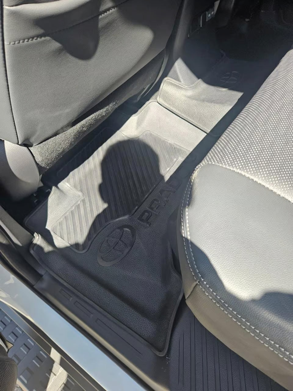 Toyota Land Cruiser Prado 250 Heavy Duty Rubber Floor Mats – Moulded Full Set