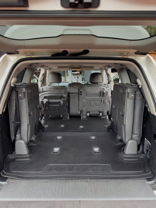 Toyota Land Cruiser 200 Rubber Floor Mats (2007–2022) – Heavy Duty Moulded Set