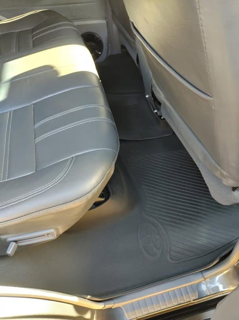 Toyota Land Cruiser 79 / 70 Series Rubber Floor Mats (2007–Current) – Heavy Duty Moulded