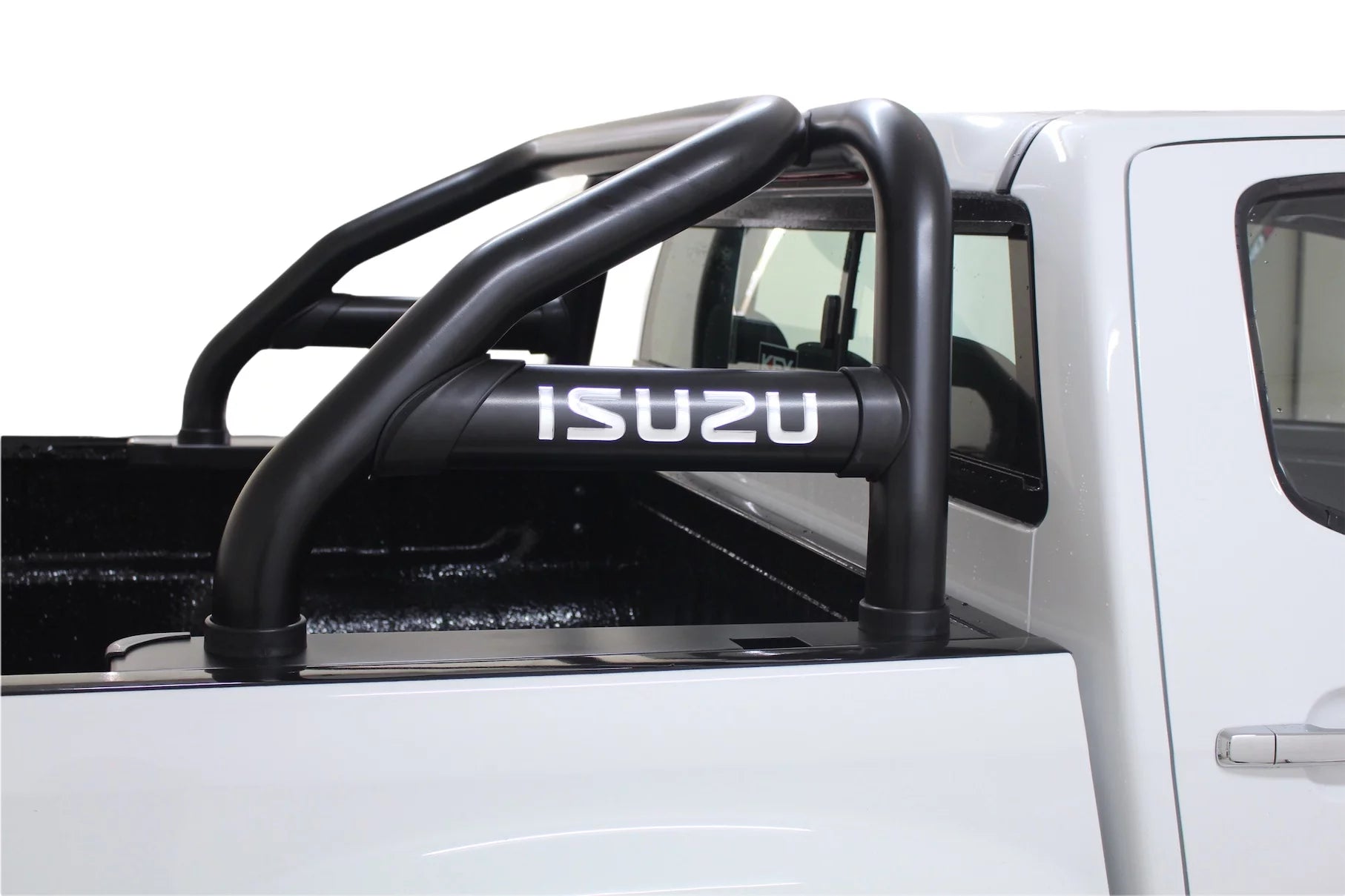 Artav Isuzu D-Max Sports Bar Single Cab – 304 Marine Grade Stainless Steel / Black Roll Bar (Polished Finish) – 1600094T
