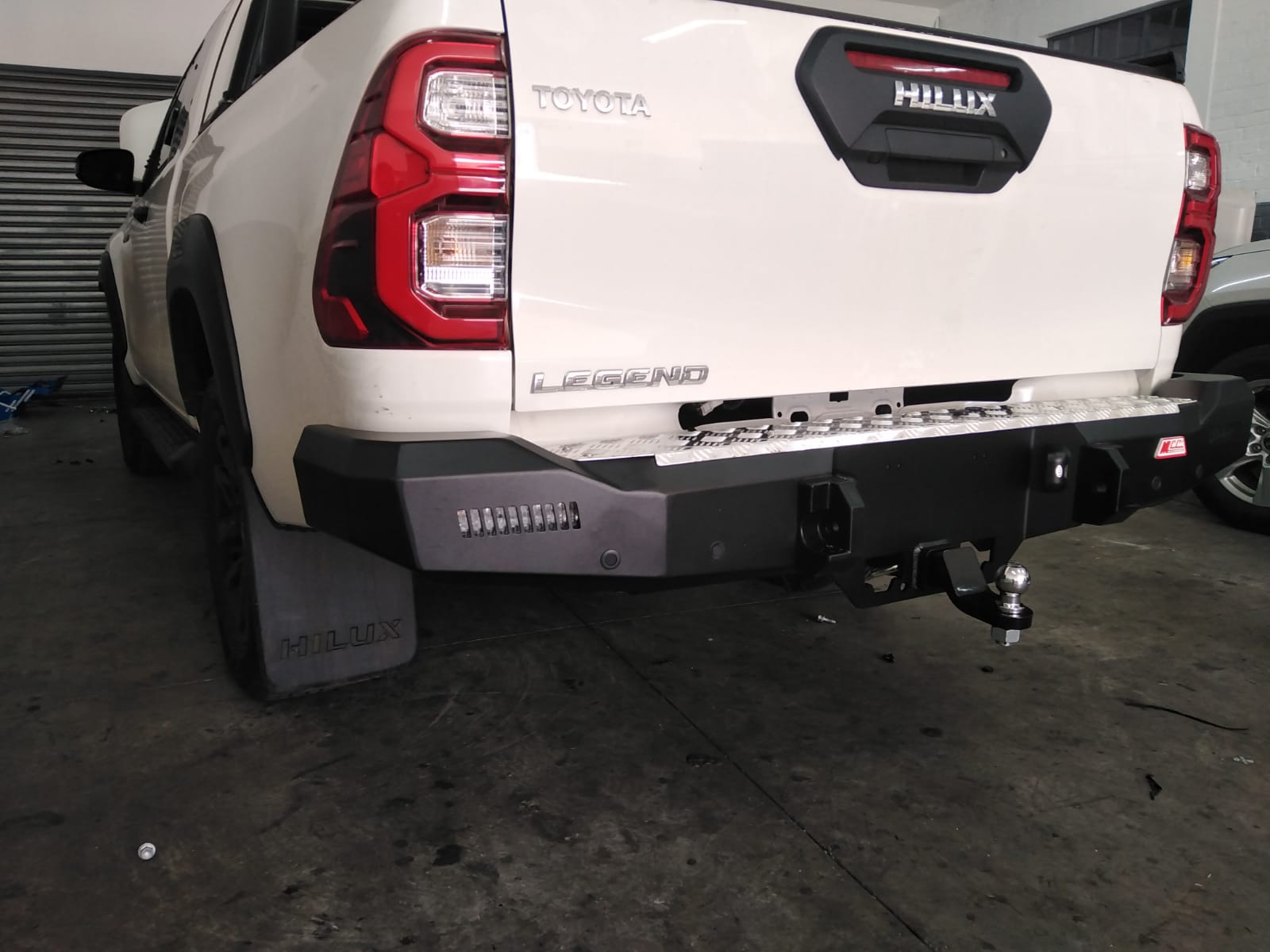 MCC Rocker Rear Steel Bumper with Towbar – Toyota Hilux GD6 – 2016–Current