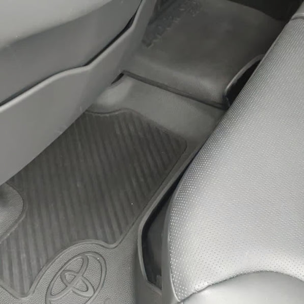 Toyota Land Cruiser 300 Rubber Floor Mats (2022–Present) – Heavy Duty Moulded Full Set