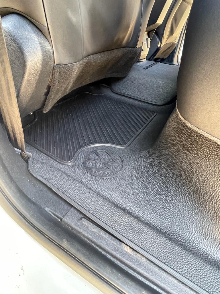 Volkswagen Amarok Rubber Floor Mats – Heavy Duty Moulded Set