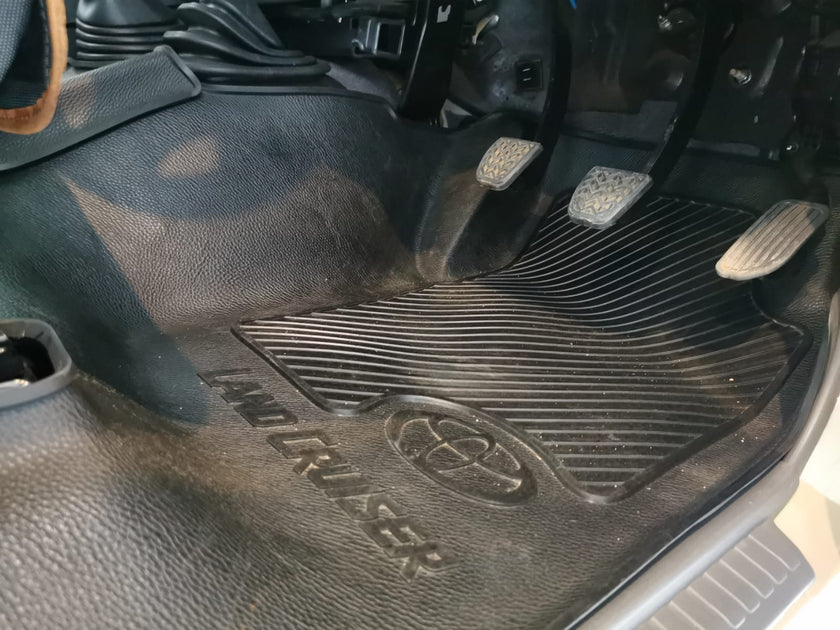 Toyota Land Cruiser 79 / 70 Series Rubber Floor Mats (2007–Current) – Heavy Duty Moulded
