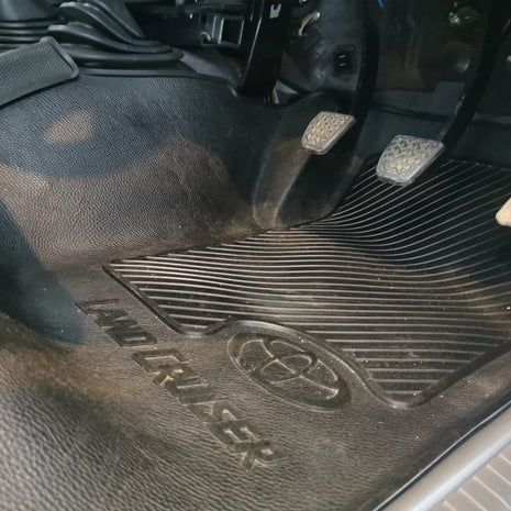 Toyota Land Cruiser 79 / 70 Series Rubber Floor Mats (2007–Current) – Heavy Duty Moulded