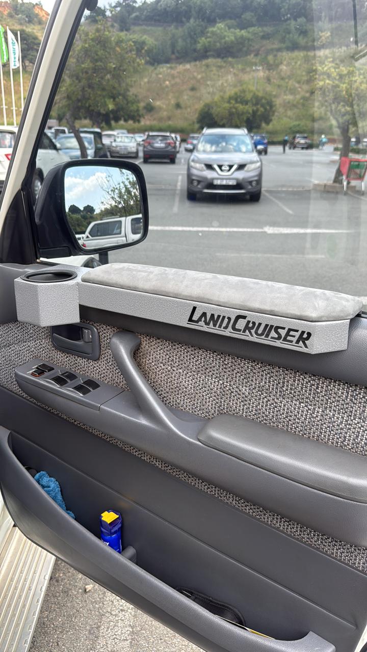 Custom Toyota Land Cruiser 79 & FJ Cruiser Armrest – Heavy‑Duty Steel with Cup Holder
