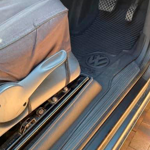 Volkswagen Amarok Rubber Floor Mats – Heavy Duty Moulded Set