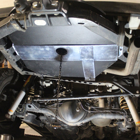 Long Range Fuel Tanks for Toyota Land Cruiser, Hilux & Fortuner | Extended & Auxiliary Tanks