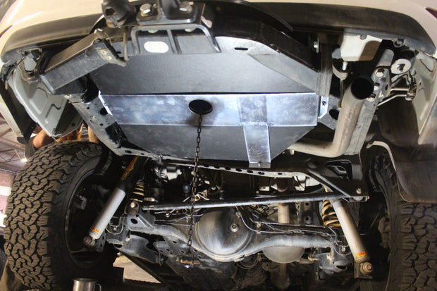 Long Range Fuel Tanks for Toyota Land Cruiser, Hilux & Fortuner | Extended & Auxiliary Tanks